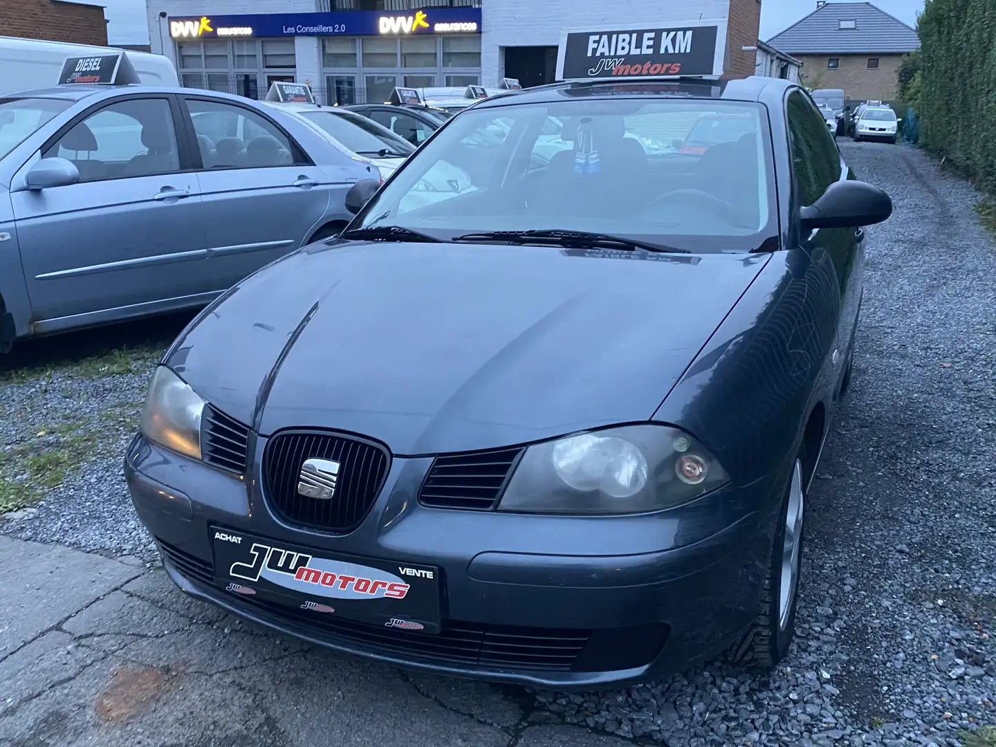 SEAT Ibiza Ibiza 1.4i 16v Style**GARANTIE 12 MOIS** Grijs - 1
