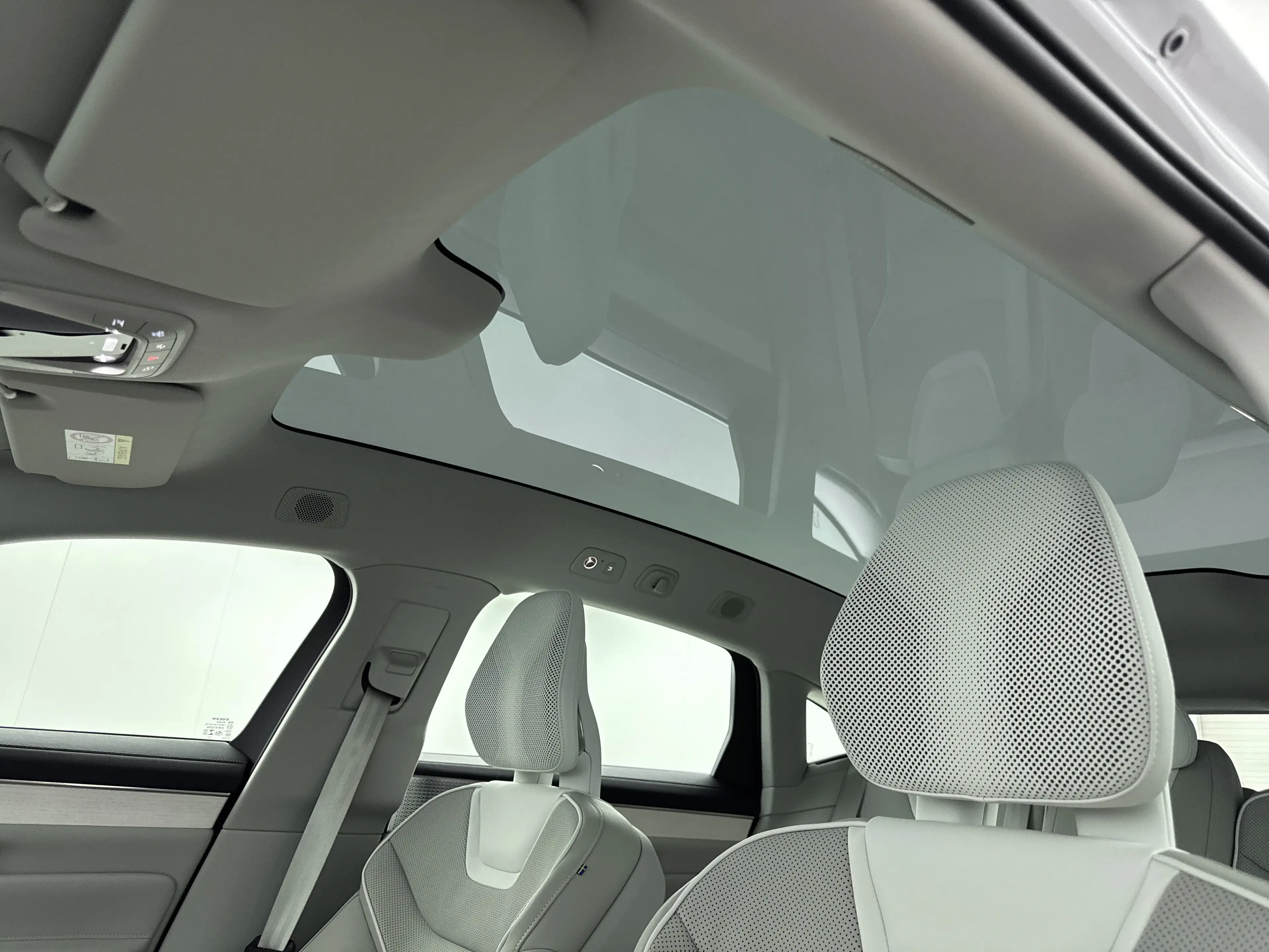 Volvo ES90 Single Motor Extended Range Ultra 92 kWh | Park Pi — photo 14