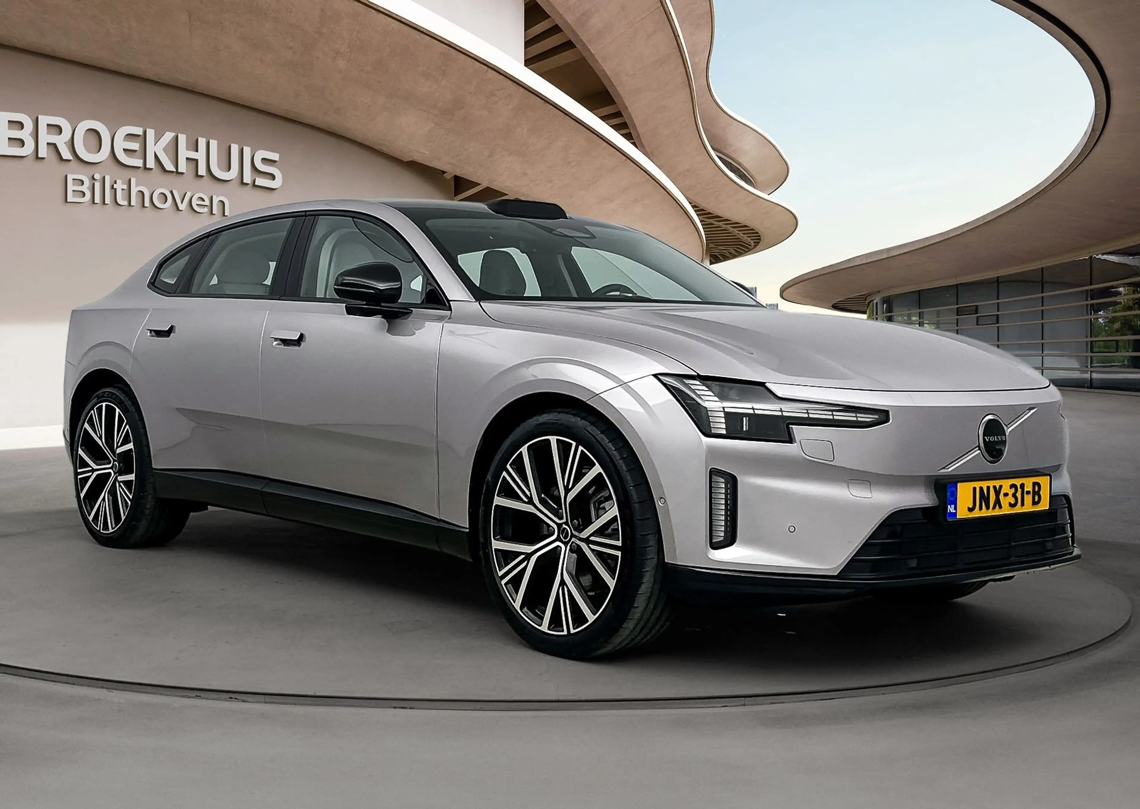 Volvo ES90 Single Motor Extended Range Ultra 92 kWh | Park Pi — photo 2