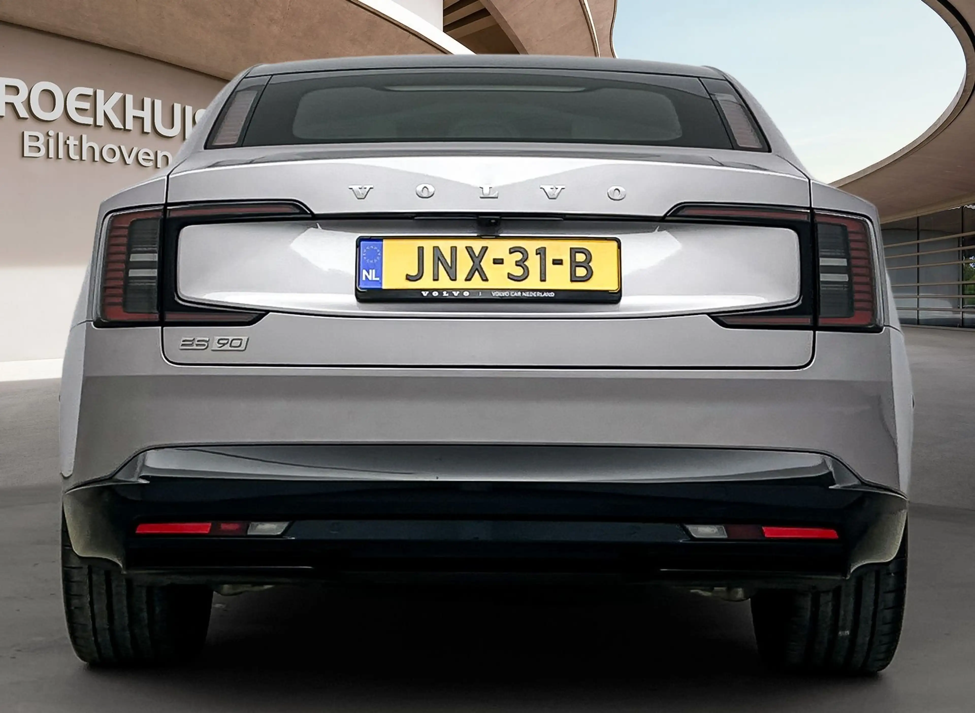 Volvo ES90 Single Motor Extended Range Ultra 92 kWh | Park Pi — photo 8