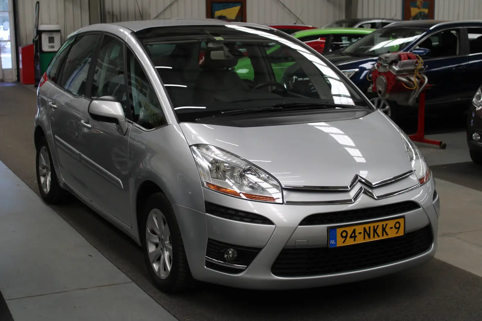 Citroen C4 Picasso 1.6 THP Business EB6V 5p. Automaat NAP, Airco, Nav Grijs - 2