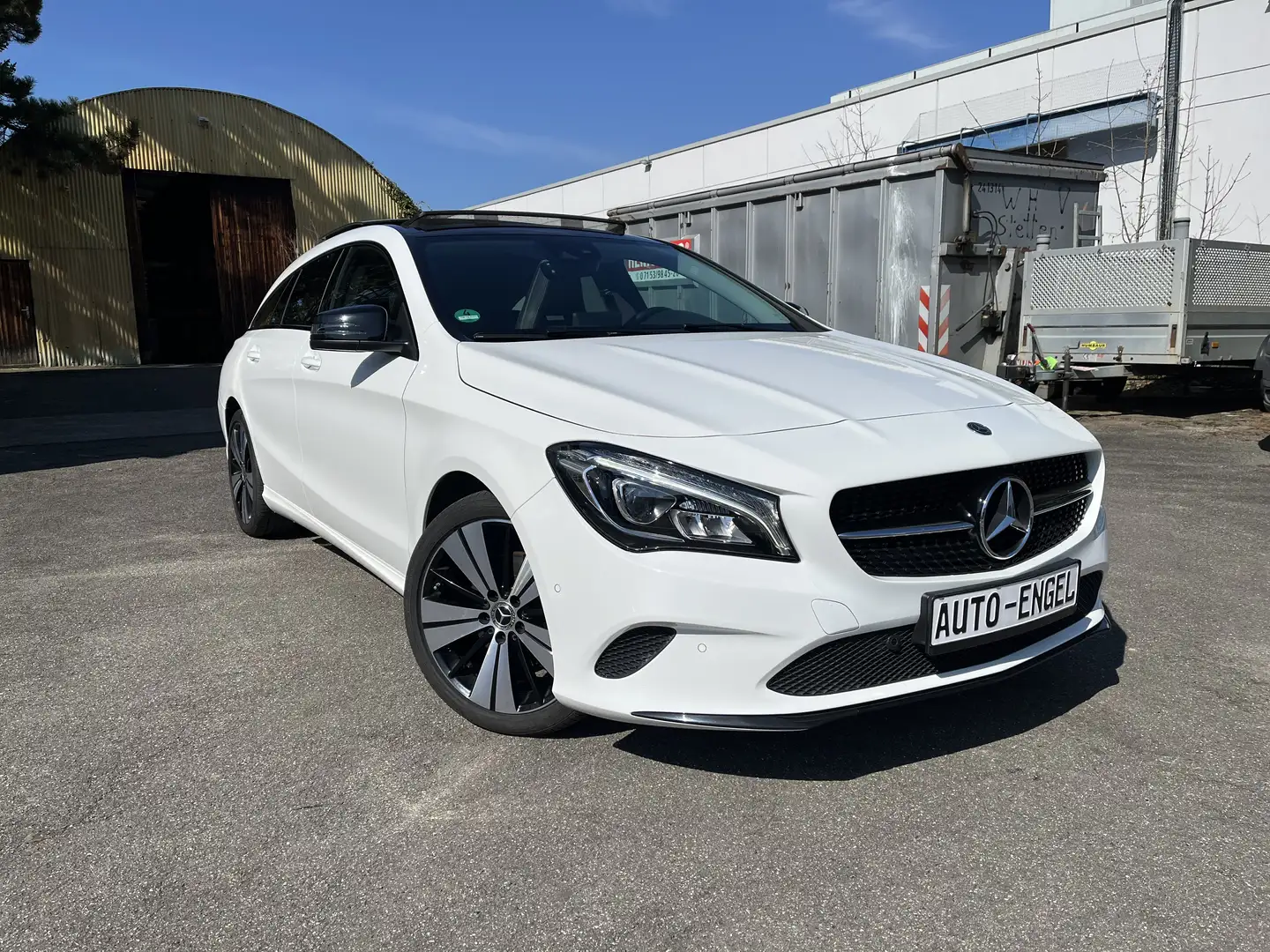 Mercedes-Benz CLA 200 CLA 200*Urban*Night*Pano*Navi*LED*AHK Weiß - 2