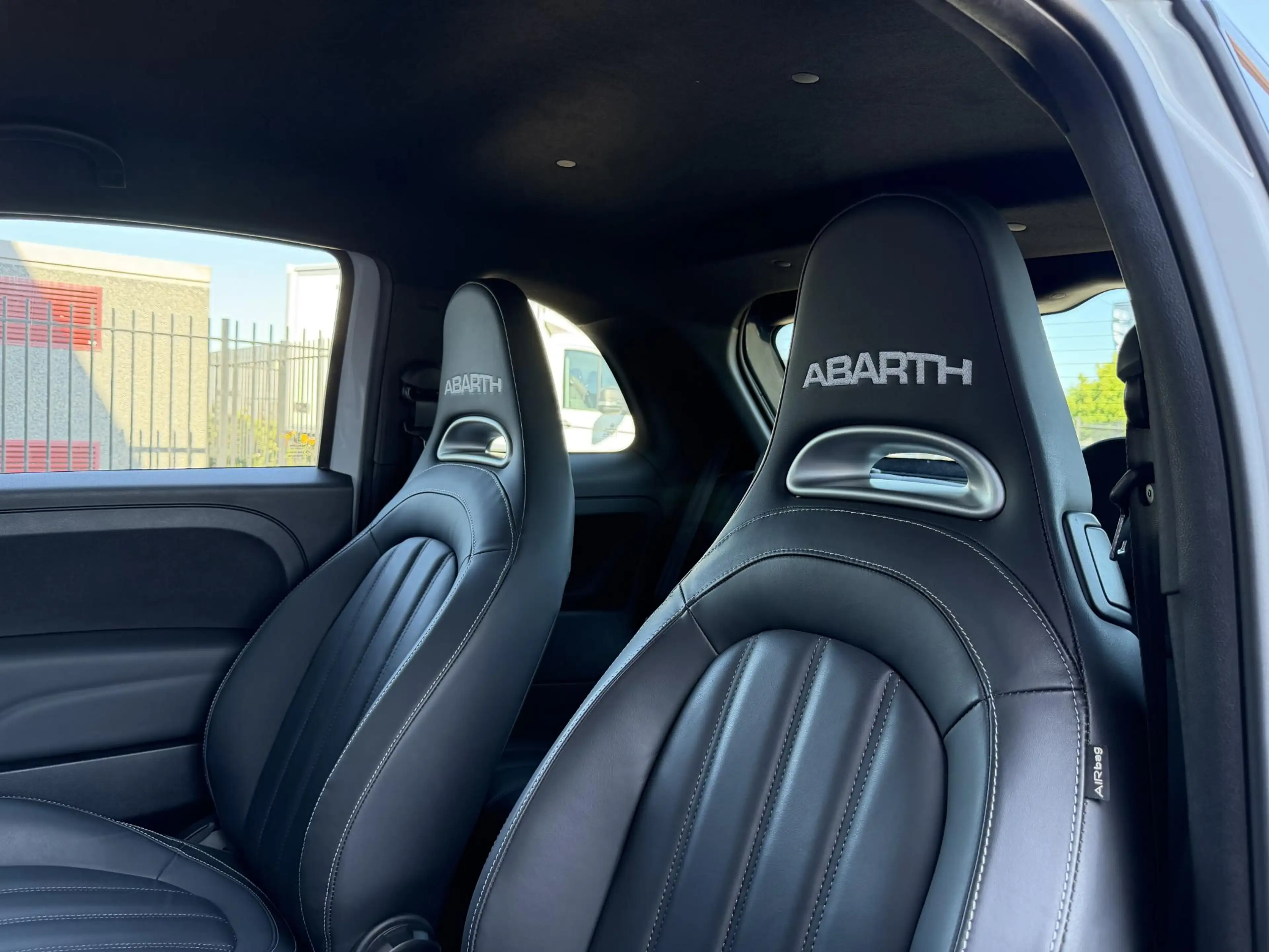 Abarth 595 Turismo 1.4 T-Jet 70th Anniversary BEATS | 1e EIGENAAR — photo 12