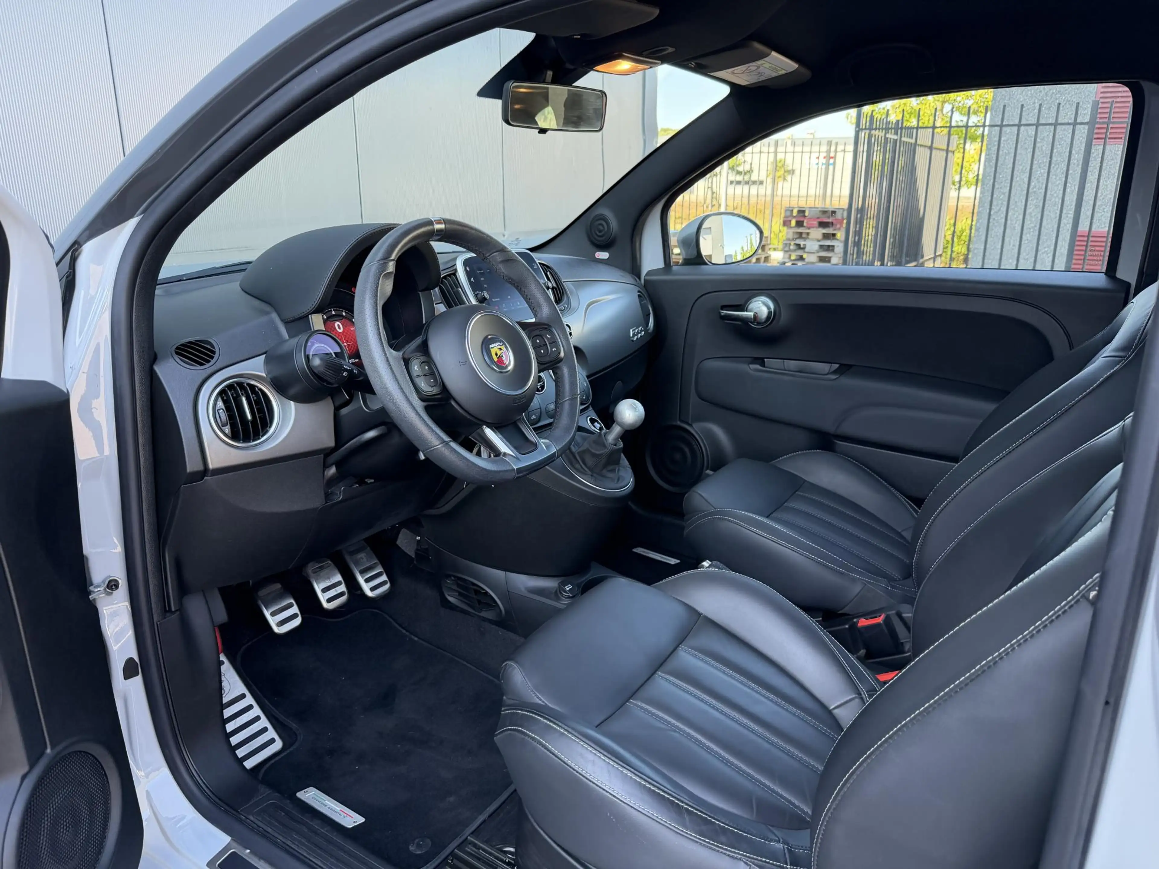 Abarth 595 Turismo 1.4 T-Jet 70th Anniversary BEATS | 1e EIGENAAR — photo 10
