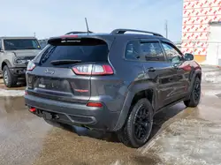 Jeep Cherokee снимка Jeep Cherokee