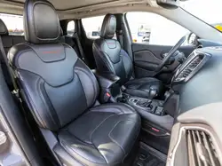 Jeep Cherokee снимка Jeep Cherokee
