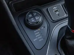 Jeep Cherokee снимка Jeep Cherokee