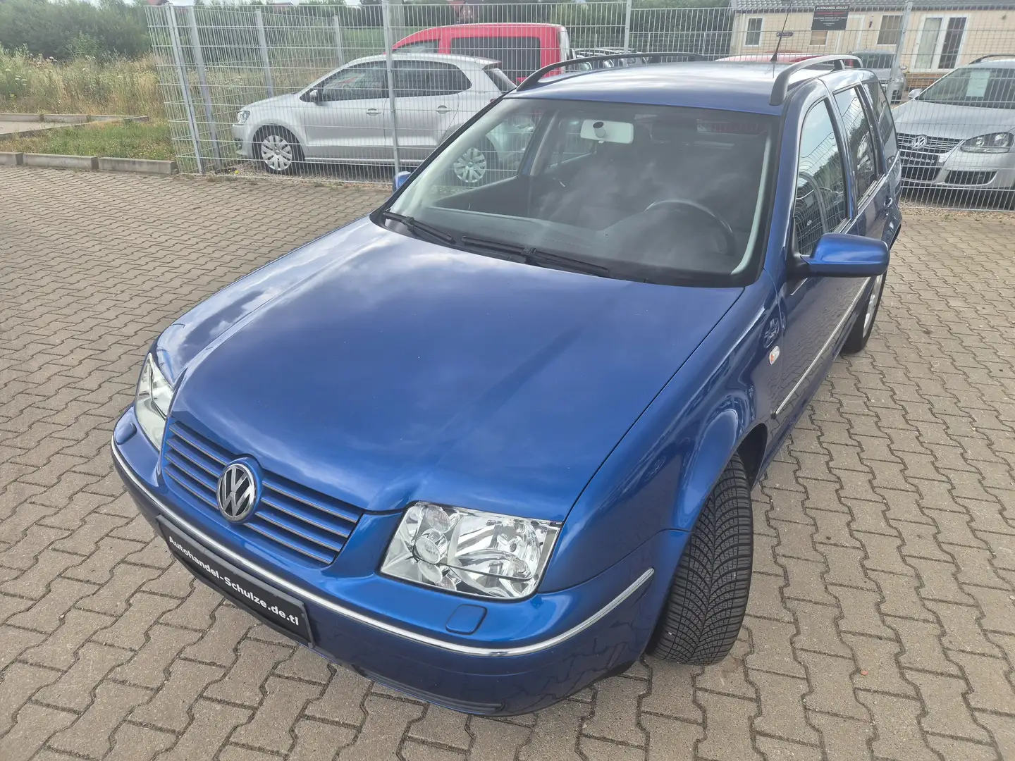 Volkswagen Bora Variant 1.9 TDI Special Blue - 1