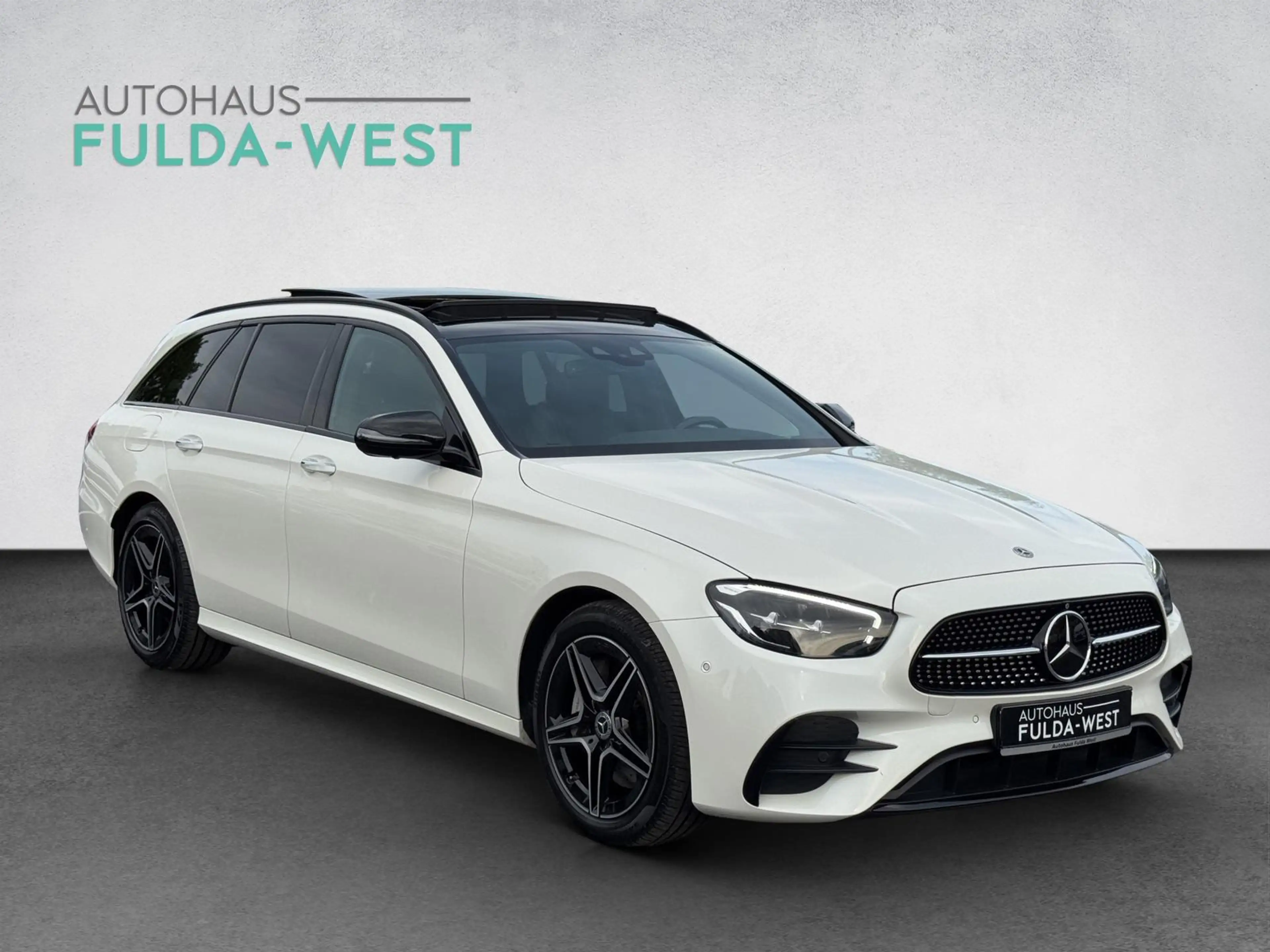 Mercedes-Benz E 400 E400d T 4Matic AMG Standhz Night Pano 360° — photo 2