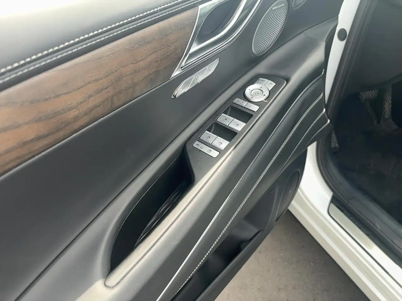 Genesis GV80 снимка Genesis GV80