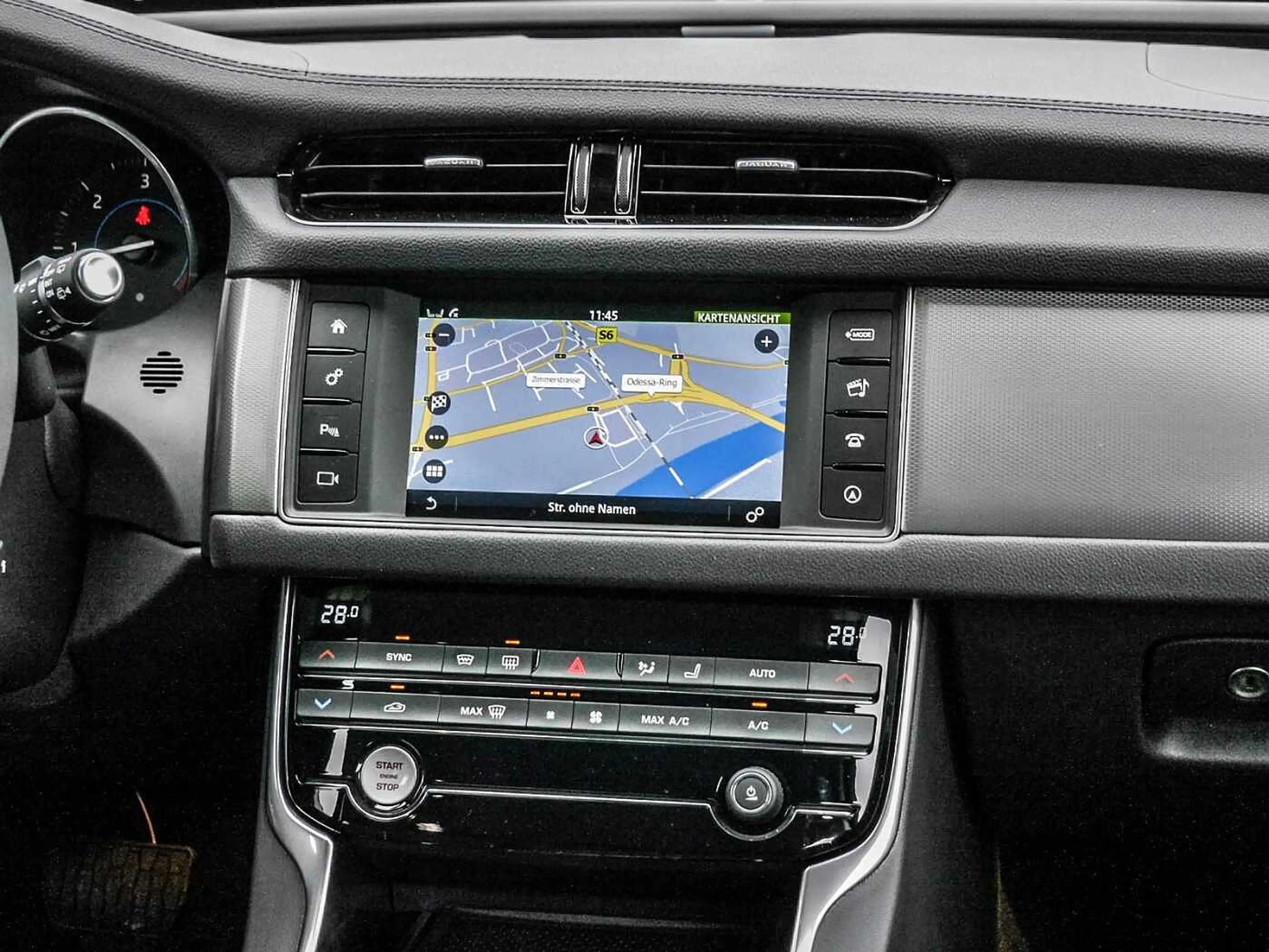 Jaguar XF 20d Sportbrake Aut. Prestige — photo 10