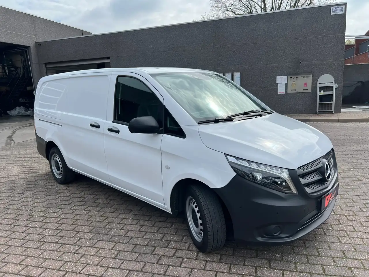 Mercedes-Benz Vito 116 L2 RWD AUTO (29.500€ex.) — foto 3