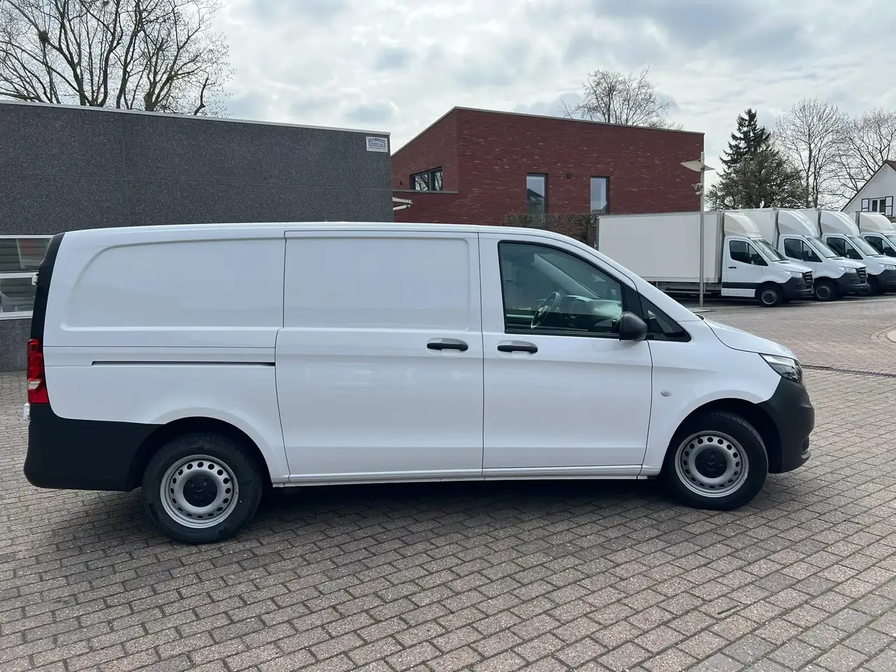 Mercedes-Benz Vito 116 L2 RWD AUTO (29.500€ex.) — foto 4