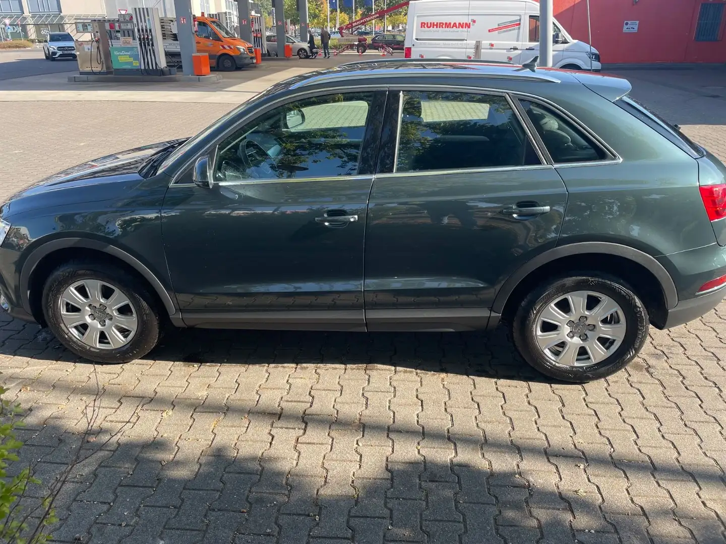 Audi Q3 2.0 TDI S tronic design Grau - 2