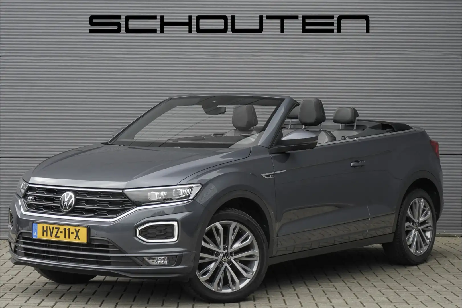 Volkswagen T-Roc Cabrio 1.5 TSI R-Line ACC CarPlay Virtual Cockpit Grijs - 1