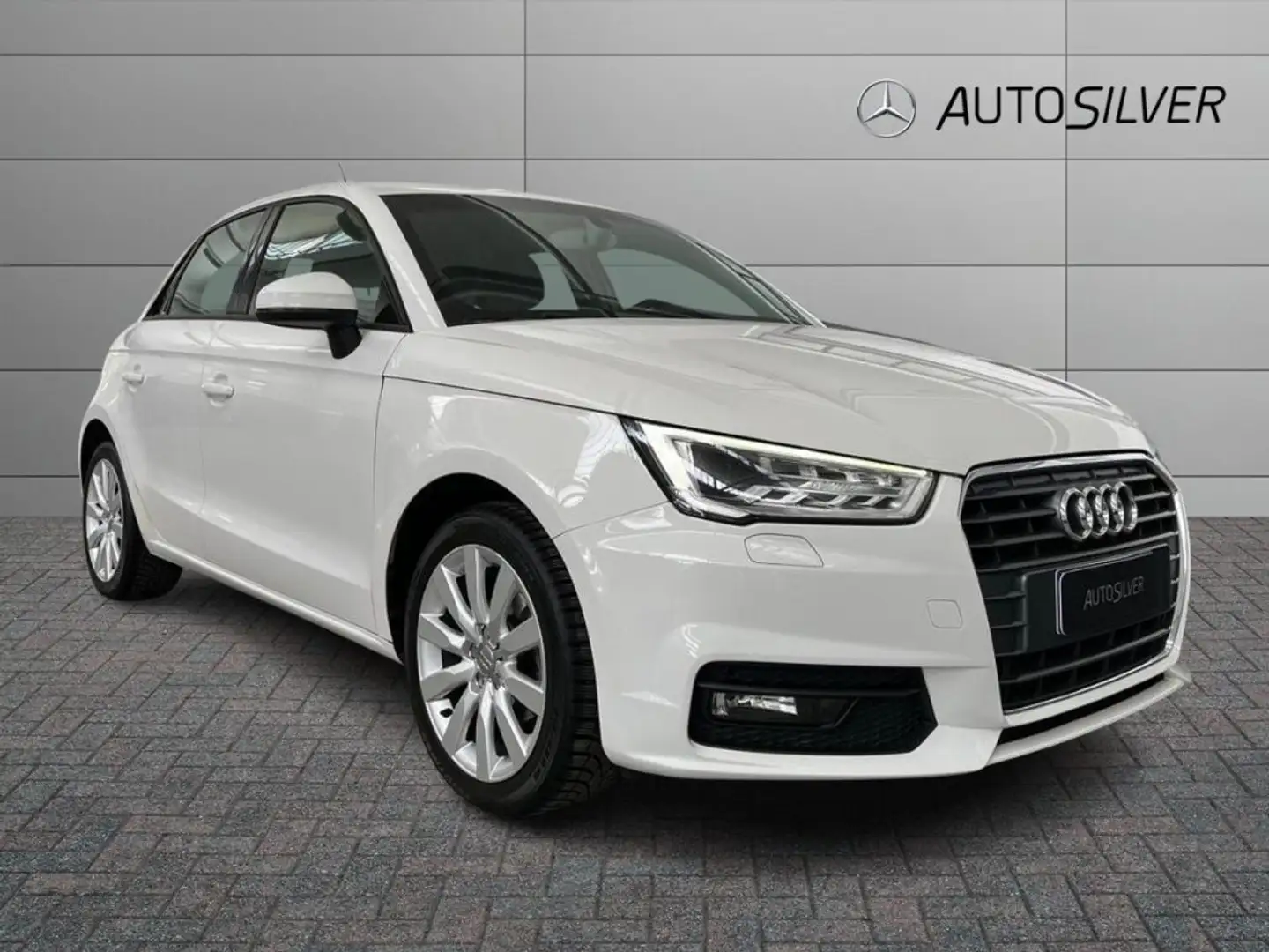 Audi A1 Sportback 1.4 TDI Weiß - 1
