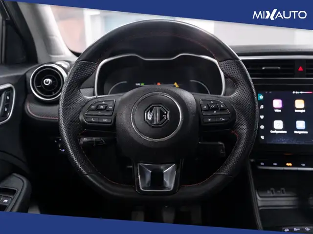 MG ZS view 12