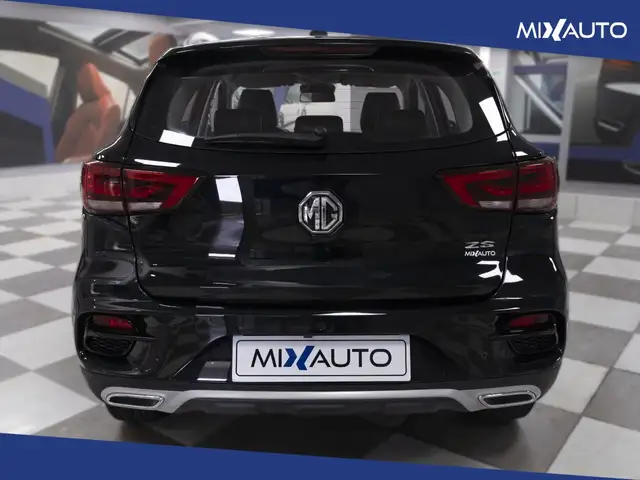 MG ZS view 4