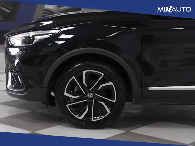MG ZS view 8