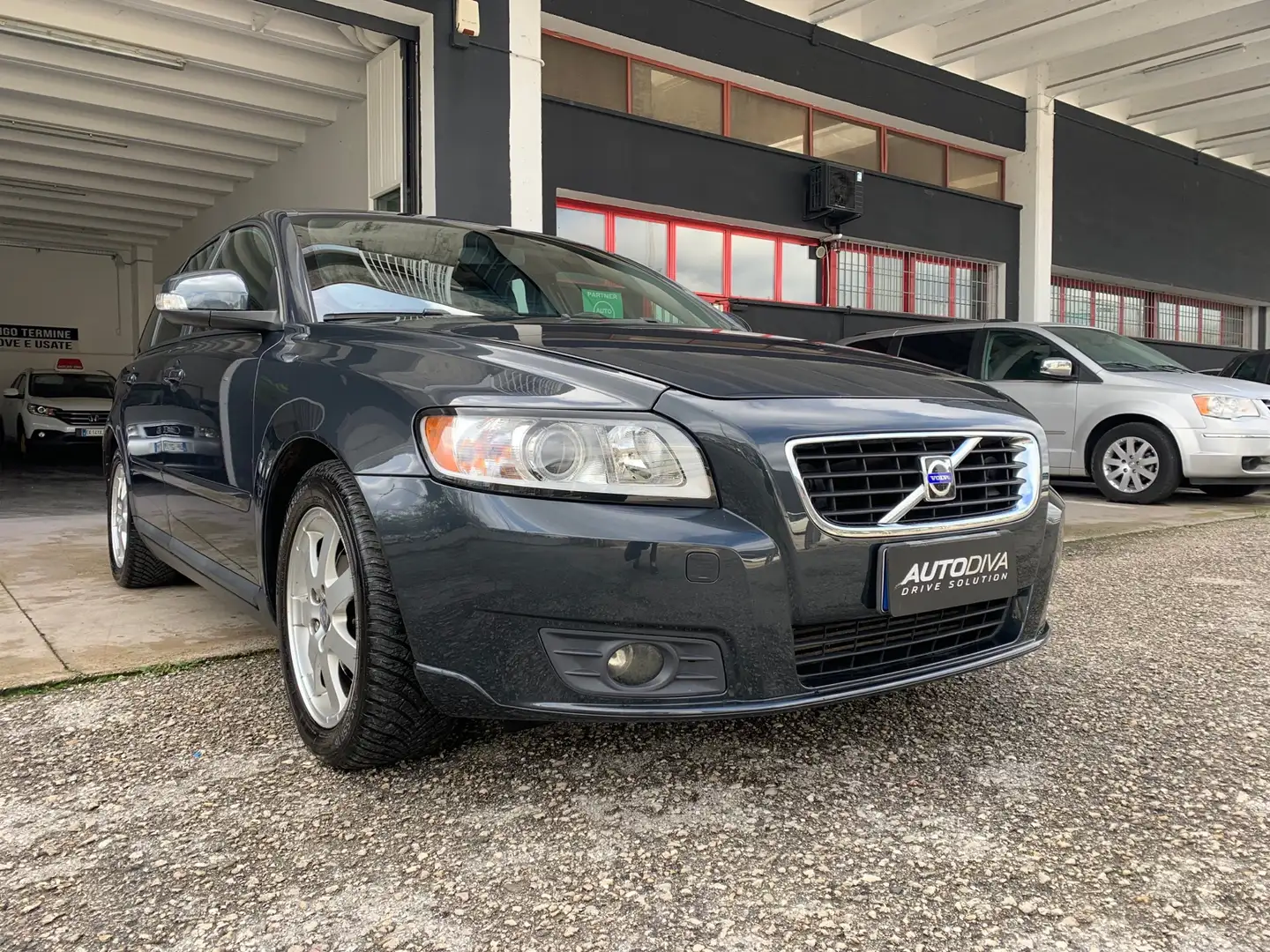 Volvo V50 V50 1.6d drive Polar Grau - 1