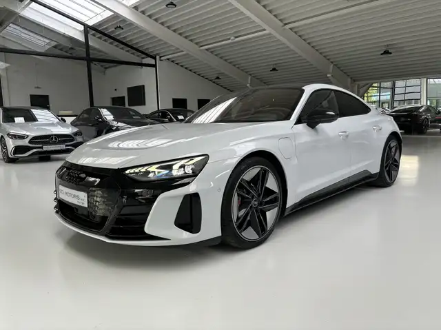 Audi e-tron GT 93.4 kWh 60 Quattro zeer uniek kleur !!!