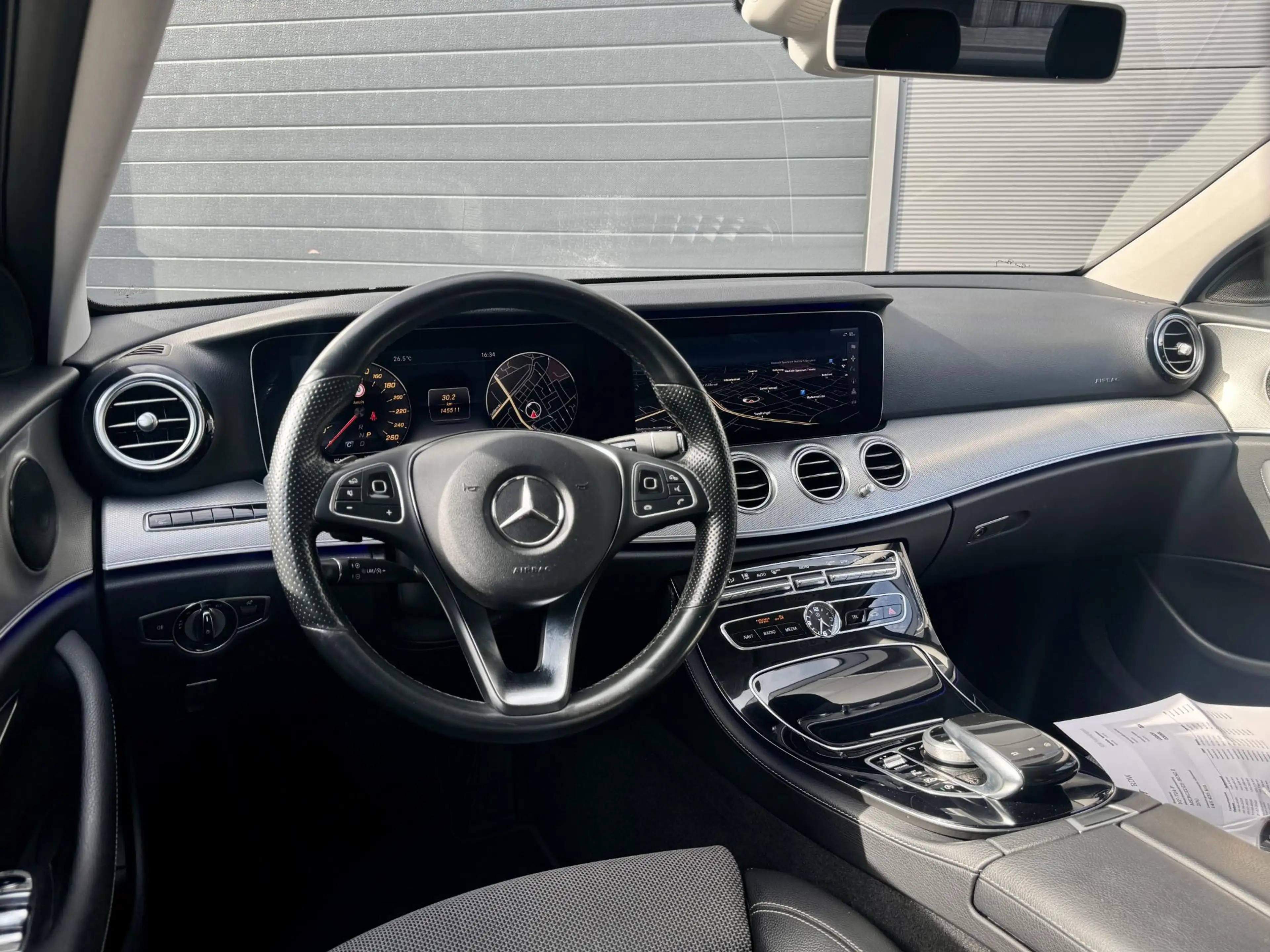 Mercedes-Benz E 200 Ambition NAP/ 2e eigenaar/ LED/ HUD/ Leer/ Camera/ — photo 9