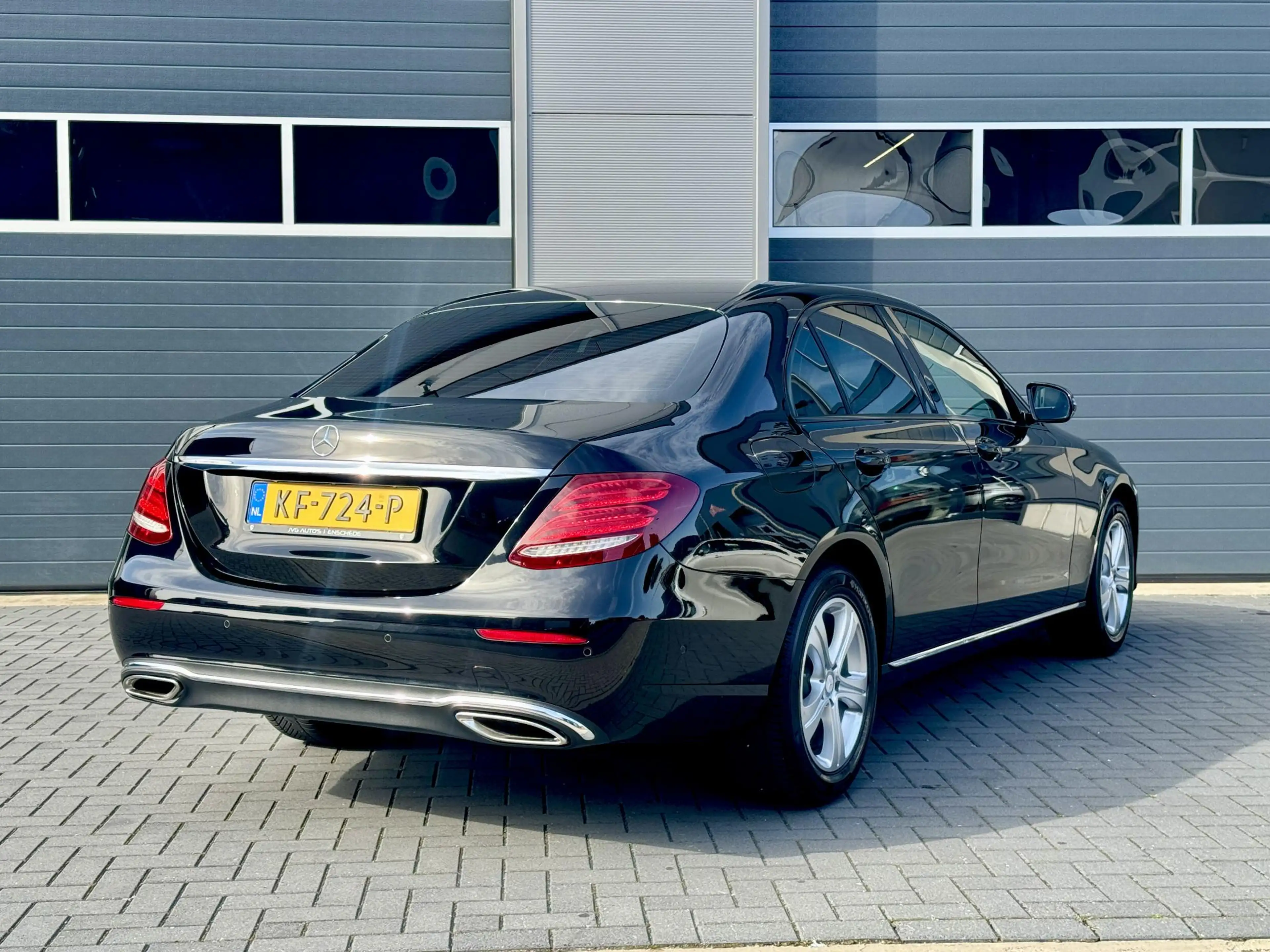 Mercedes-Benz E 200 Ambition NAP/ 2e eigenaar/ LED/ HUD/ Leer/ Camera/ — photo 4