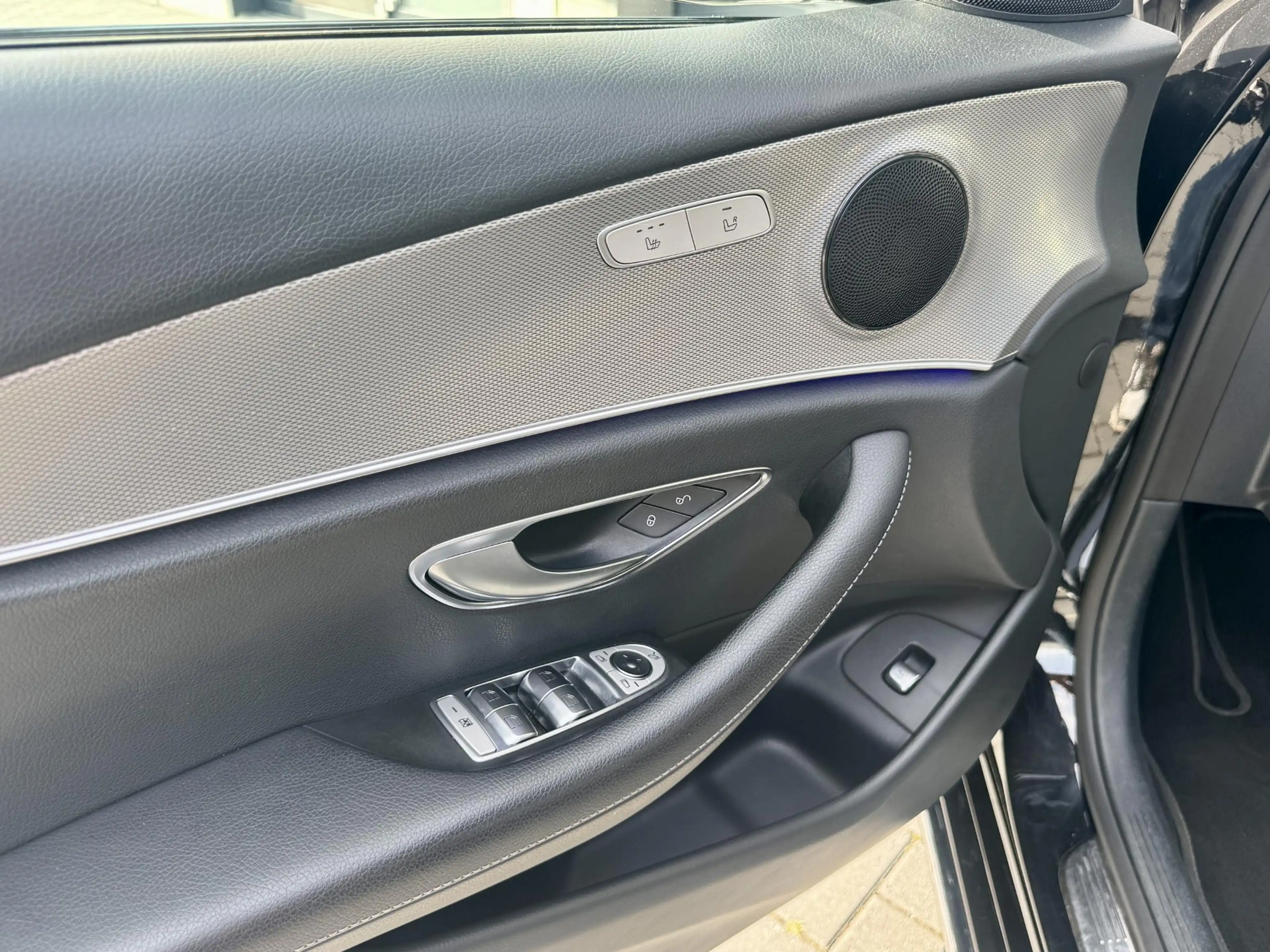 Mercedes-Benz E 200 Ambition NAP/ 2e eigenaar/ LED/ HUD/ Leer/ Camera/ — photo 10