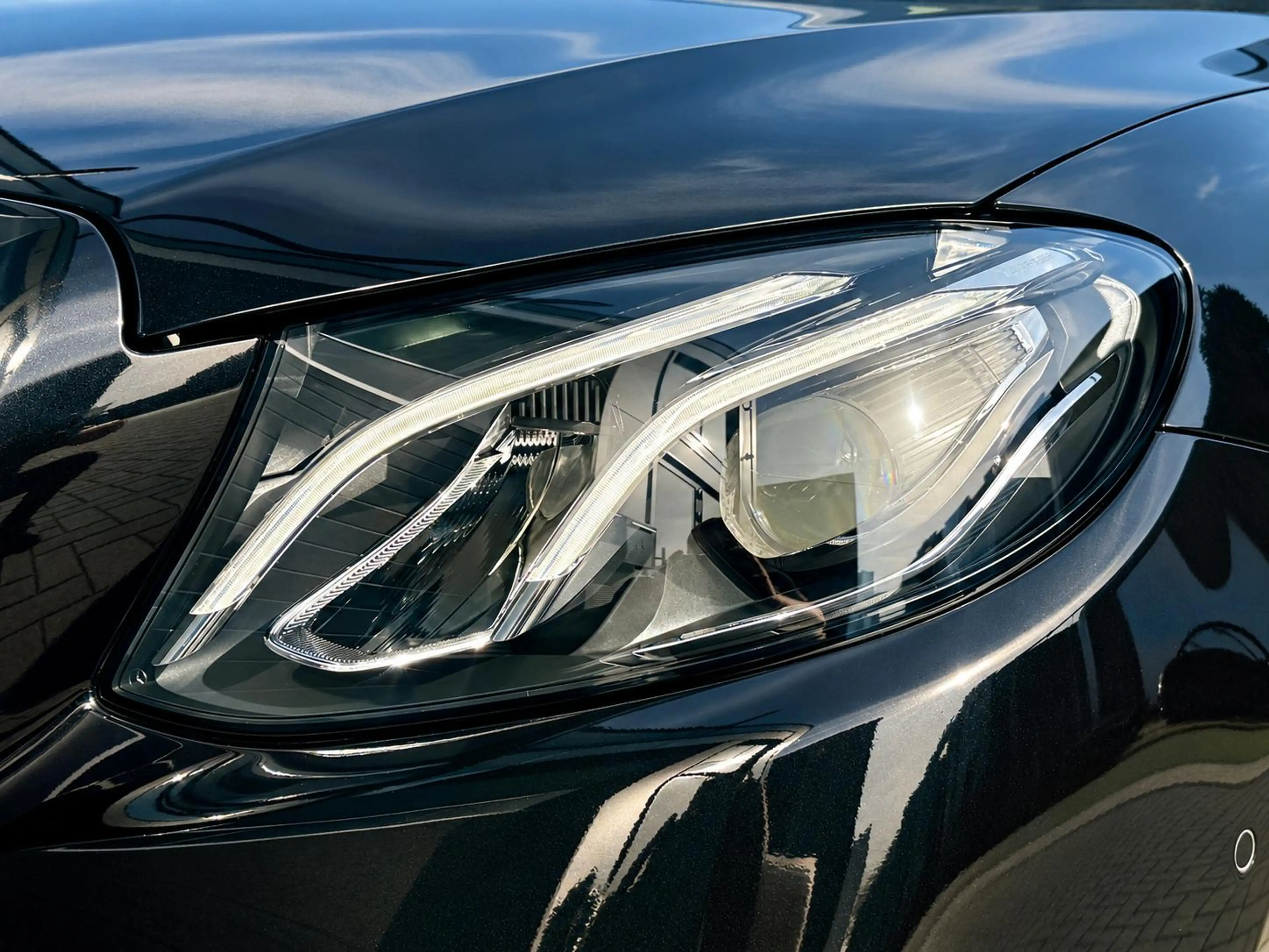 Mercedes-Benz E 200 Ambition NAP/ 2e eigenaar/ LED/ HUD/ Leer/ Camera/ — photo 7