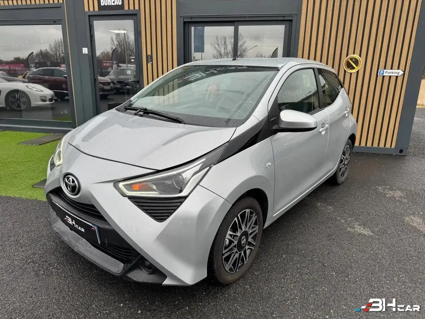 Toyota Aygo 1.0 VVTI 72ch X-PLAY 5p Camera Carplay Gris - 2