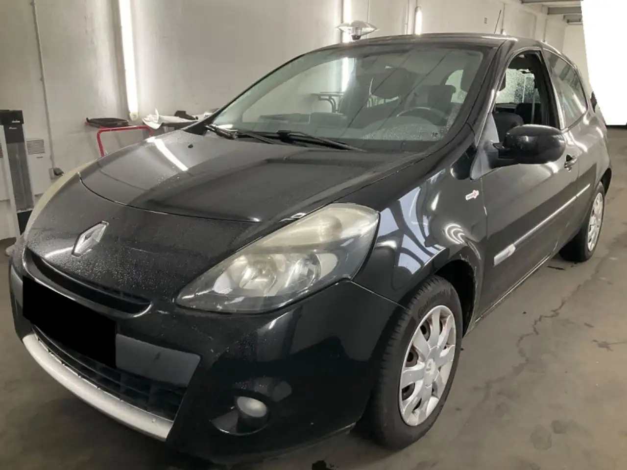 Renault Clio 1.2 16V 75CH TOM TOM LIVE 3P