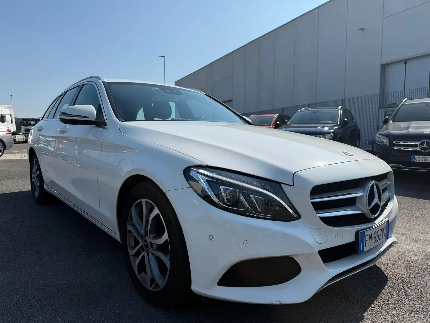 Mercedes-Benz C 180 C SW 180 d (bt) Sport auto Weiß - 2