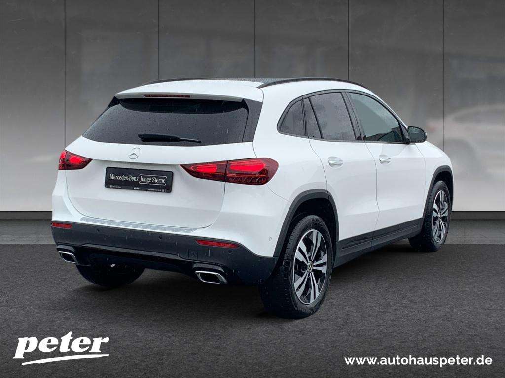 Mercedes-Benz GLA 180