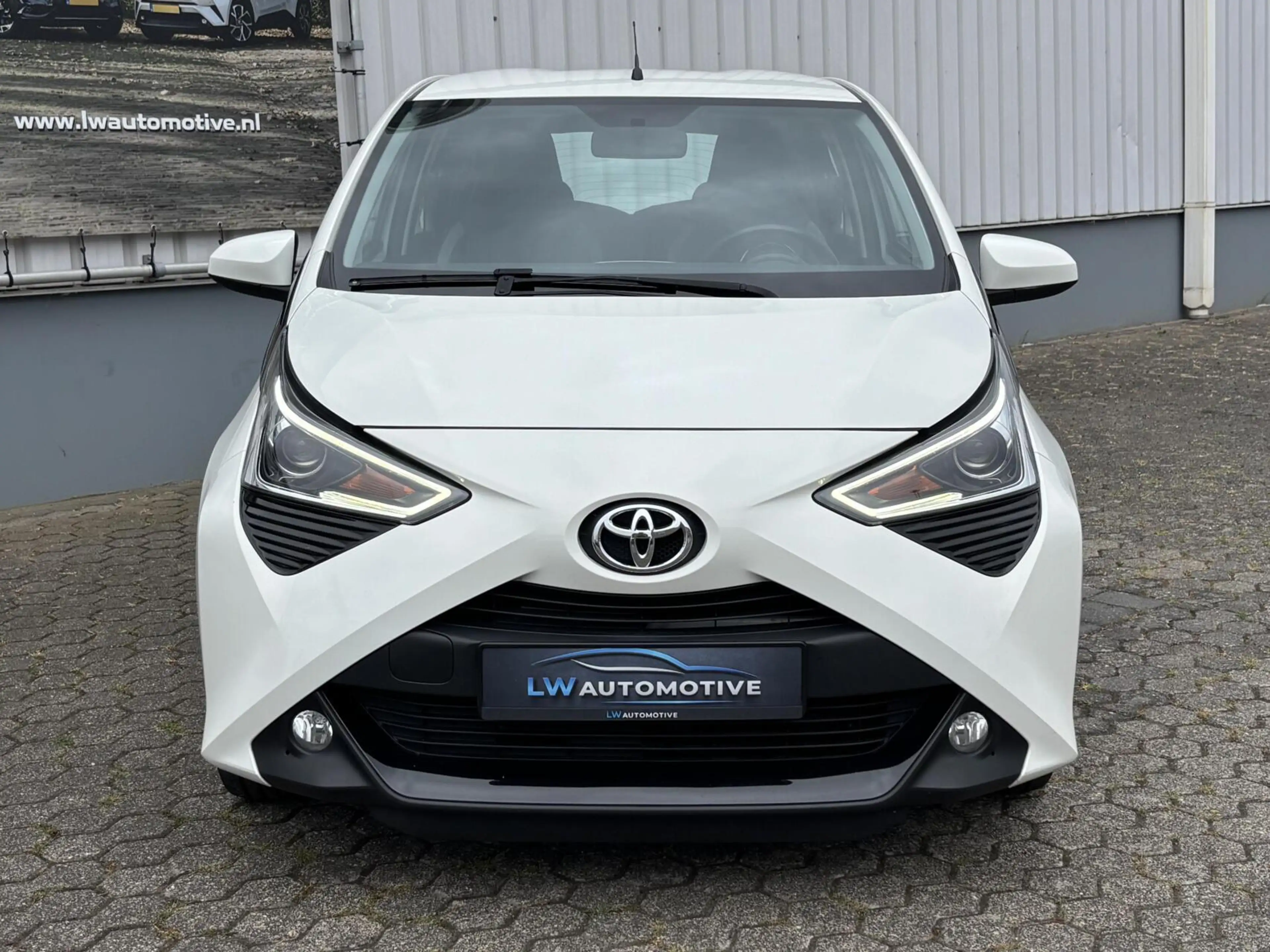 Toyota Aygo 1.0 VVT-i x-play | 15'' velgen | Camera | Carplay — photo 3