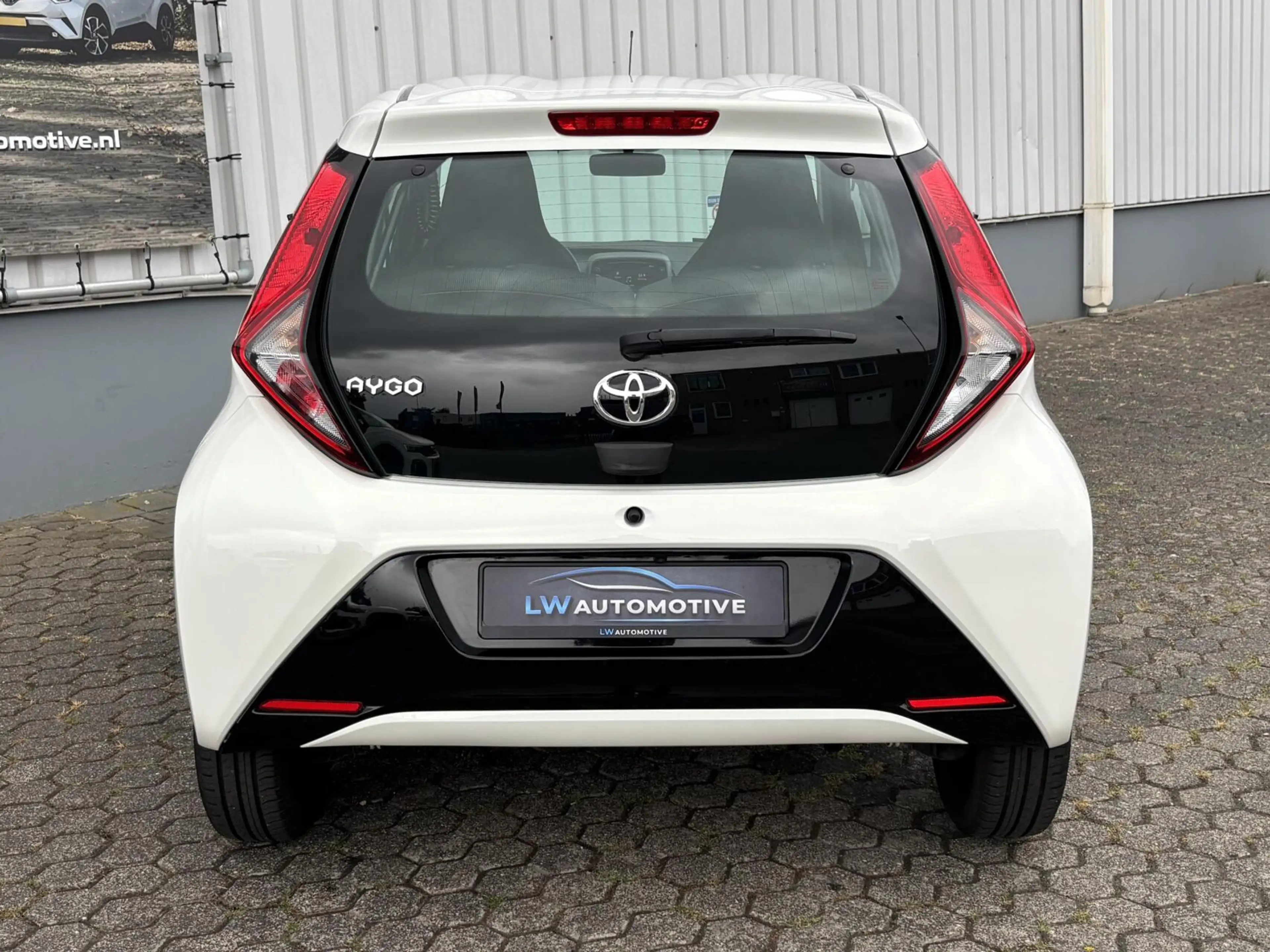 Toyota Aygo 1.0 VVT-i x-play | 15'' velgen | Camera | Carplay — photo 4