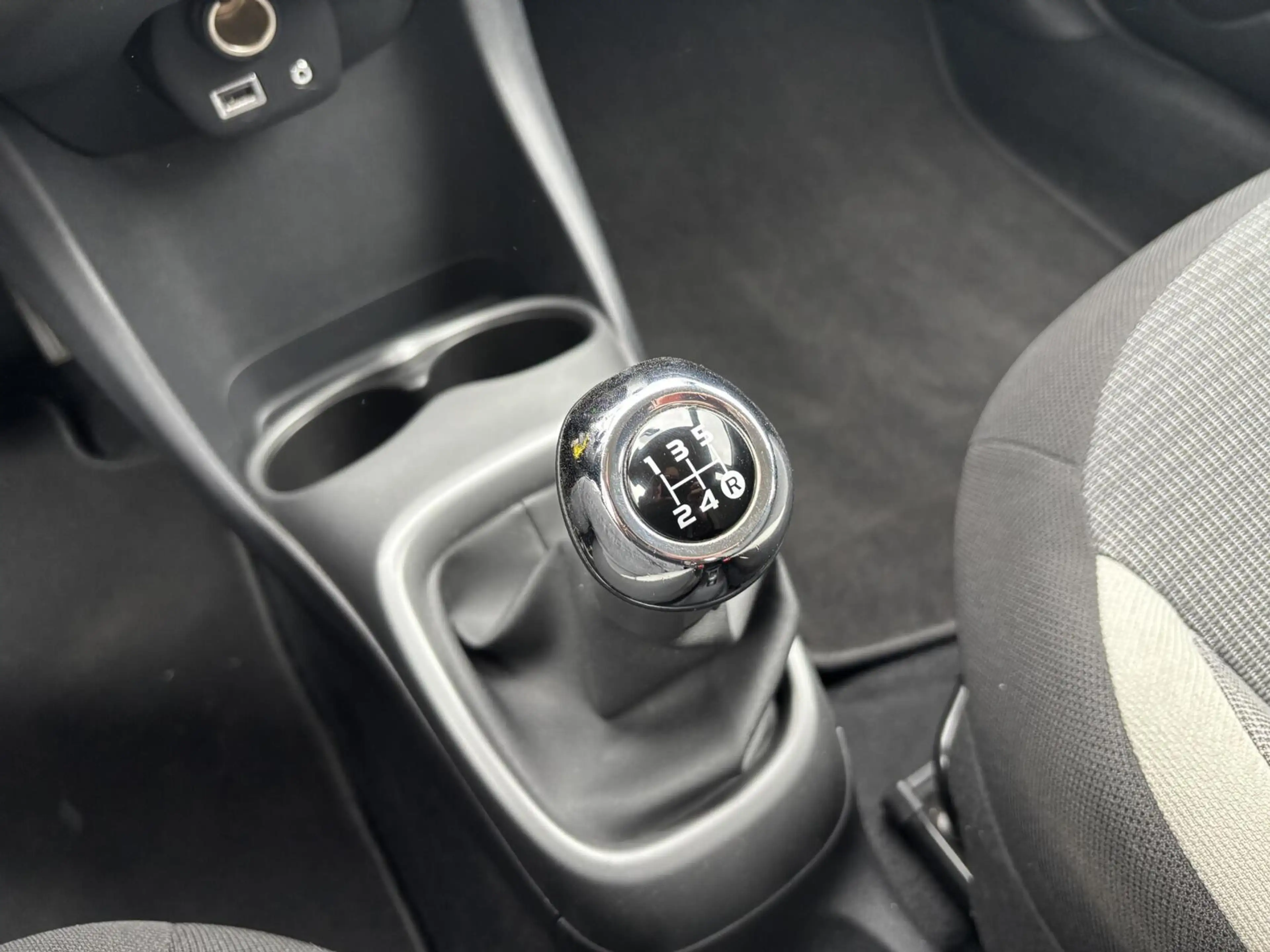 Toyota Aygo 1.0 VVT-i x-play | 15'' velgen | Camera | Carplay — photo 15
