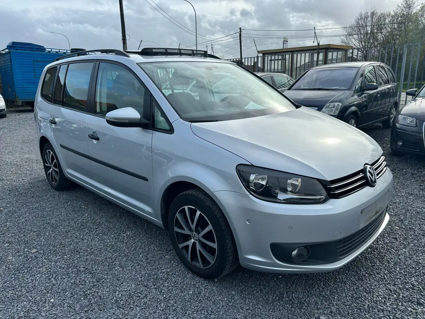 Volkswagen Touran 1.6 TDI DPF BlueMotion Technology Trendline Argent - 2