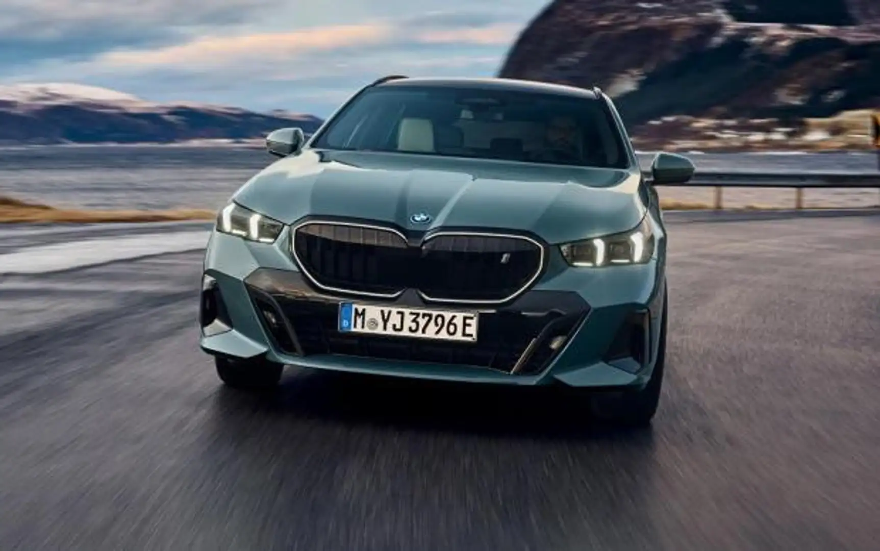BMW 530 530e sDrive Touring Argento - 2