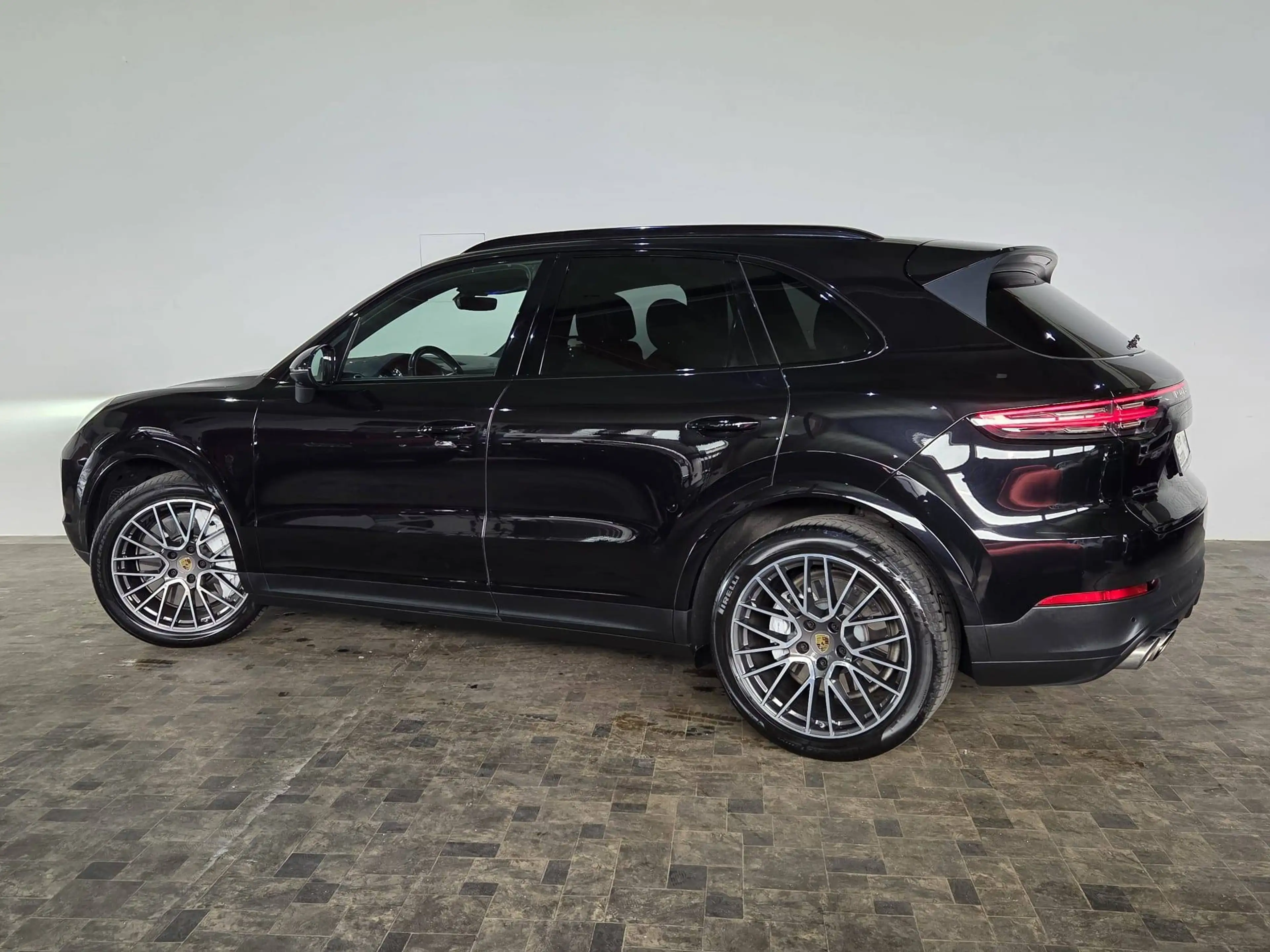 Porsche Cayenne S, LED, Pano, Bose, ACC — photo 5