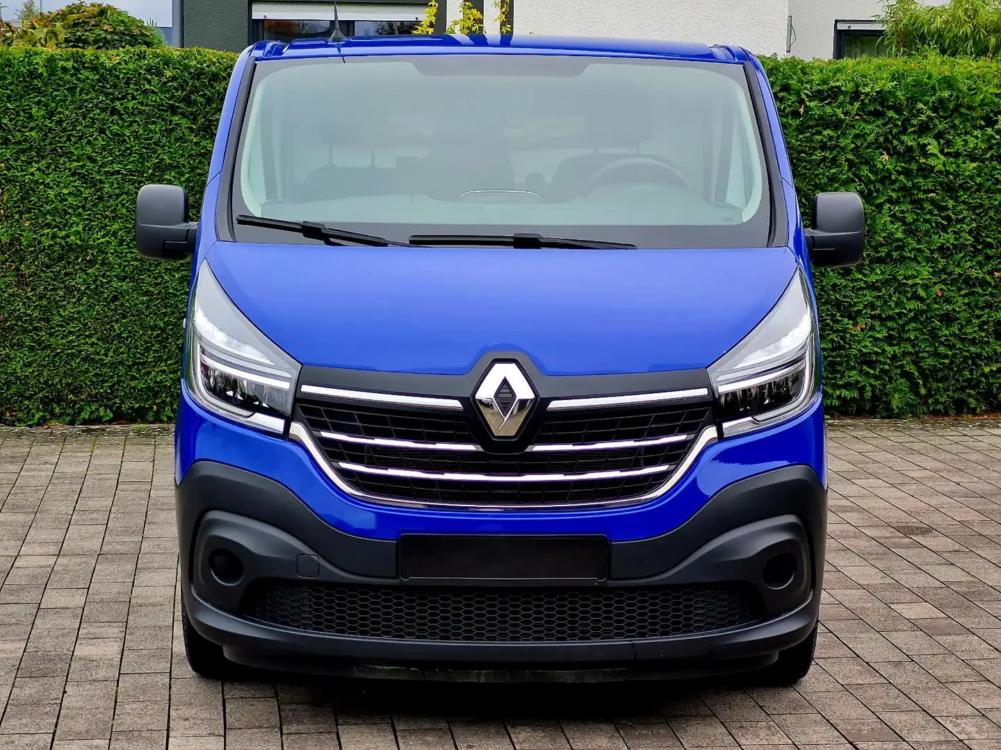 Renault Trafic 2.0 dCi 120 L2H1 (LED, AHK, Klima, Navi) Blau - 2