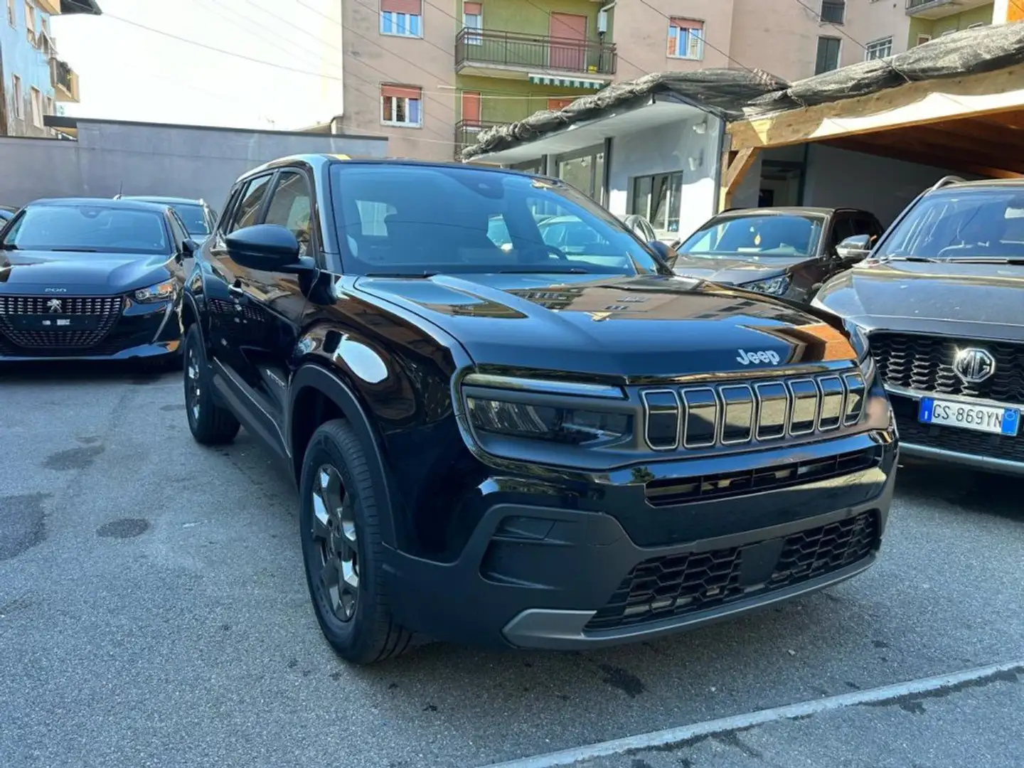 Jeep Avenger 1.2 Turbo MHEV DGT6 Longitude *PREZZO PROMO* Black - 1