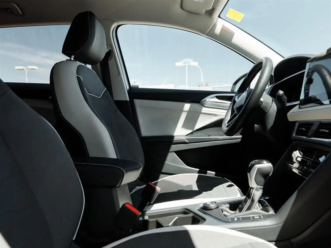 Volkswagen Taos снимка Volkswagen Taos