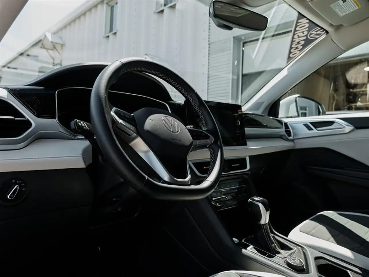 Volkswagen Taos снимка Volkswagen Taos