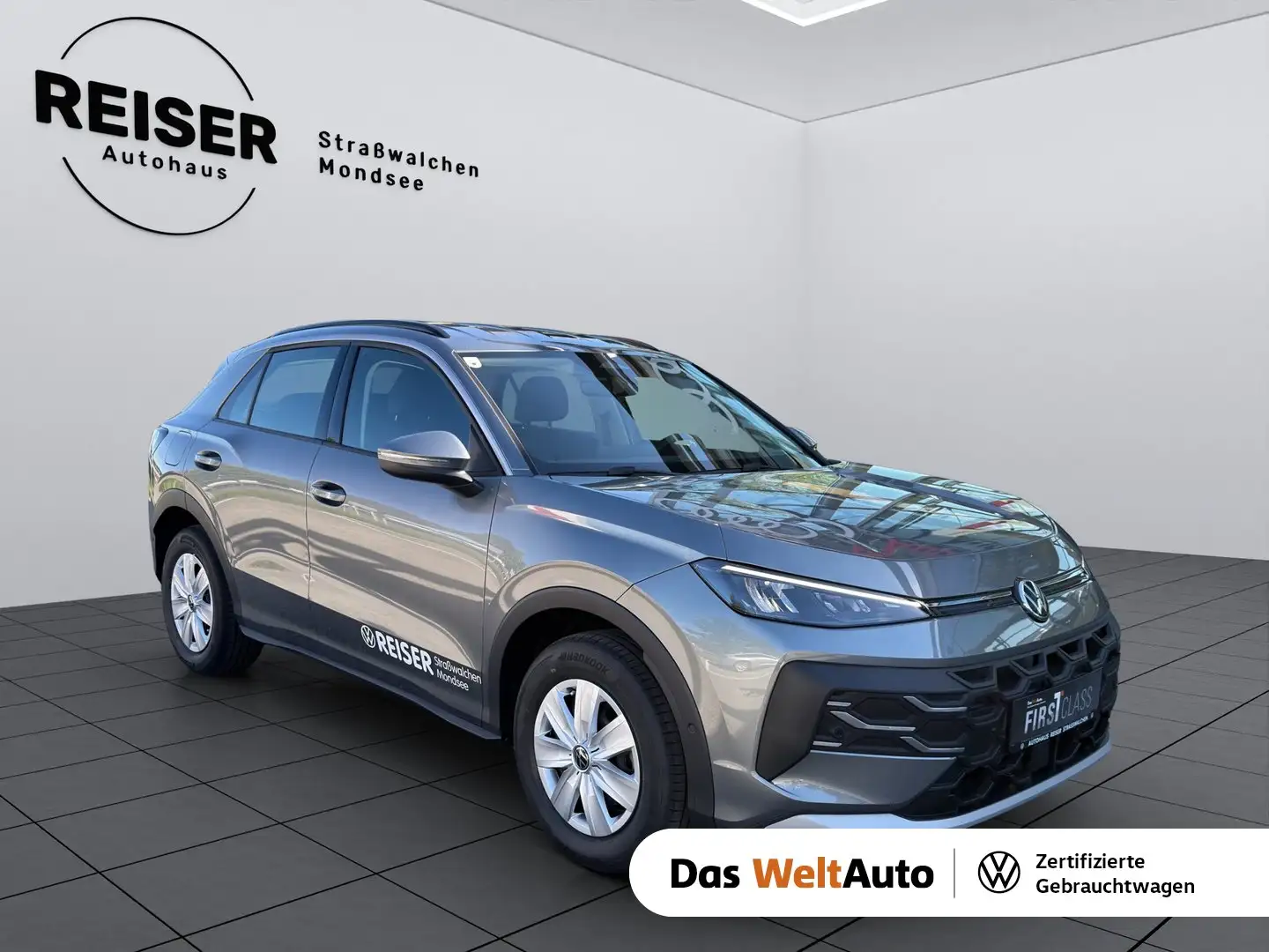 Volkswagen T-Roc 4Me eTSI DSG Grau - 1