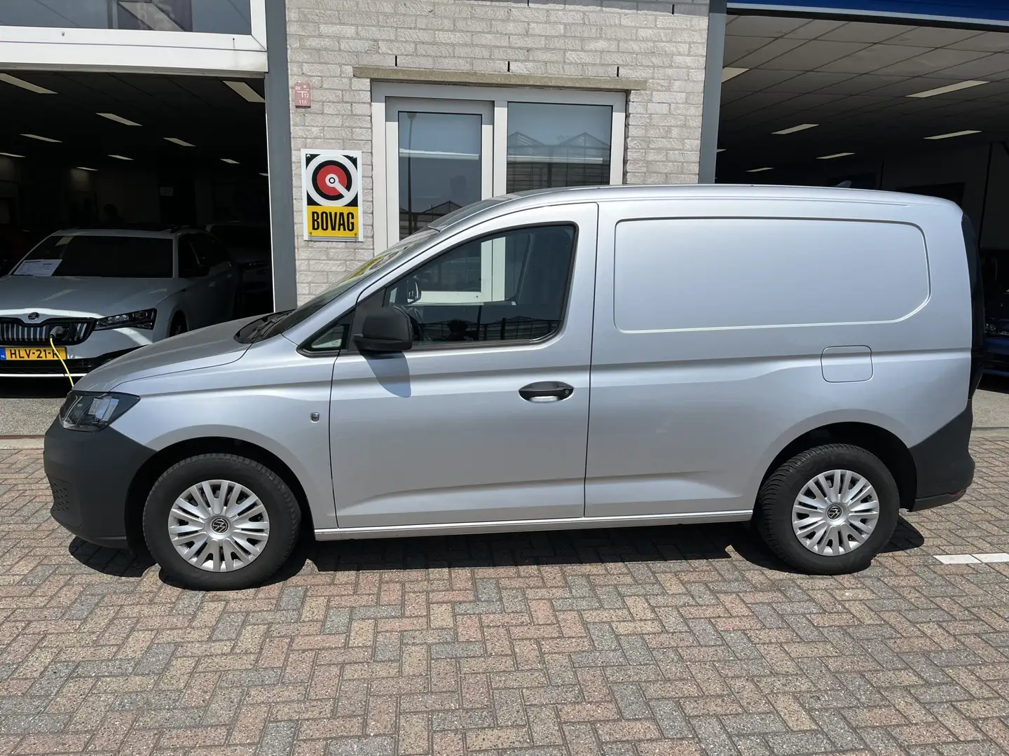 Volkswagen Caddy Cargo 2.0 TDI Comfort / LAADRUIMTE BEKLEDING/ LEDE Grijs - 2