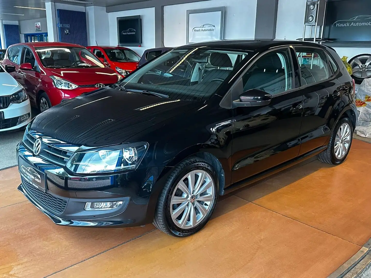 Volkswagen Polo V Team 1.HAND/67-TKM/KLIMA/SHZ/PDC/8-FACH Чорний - 1