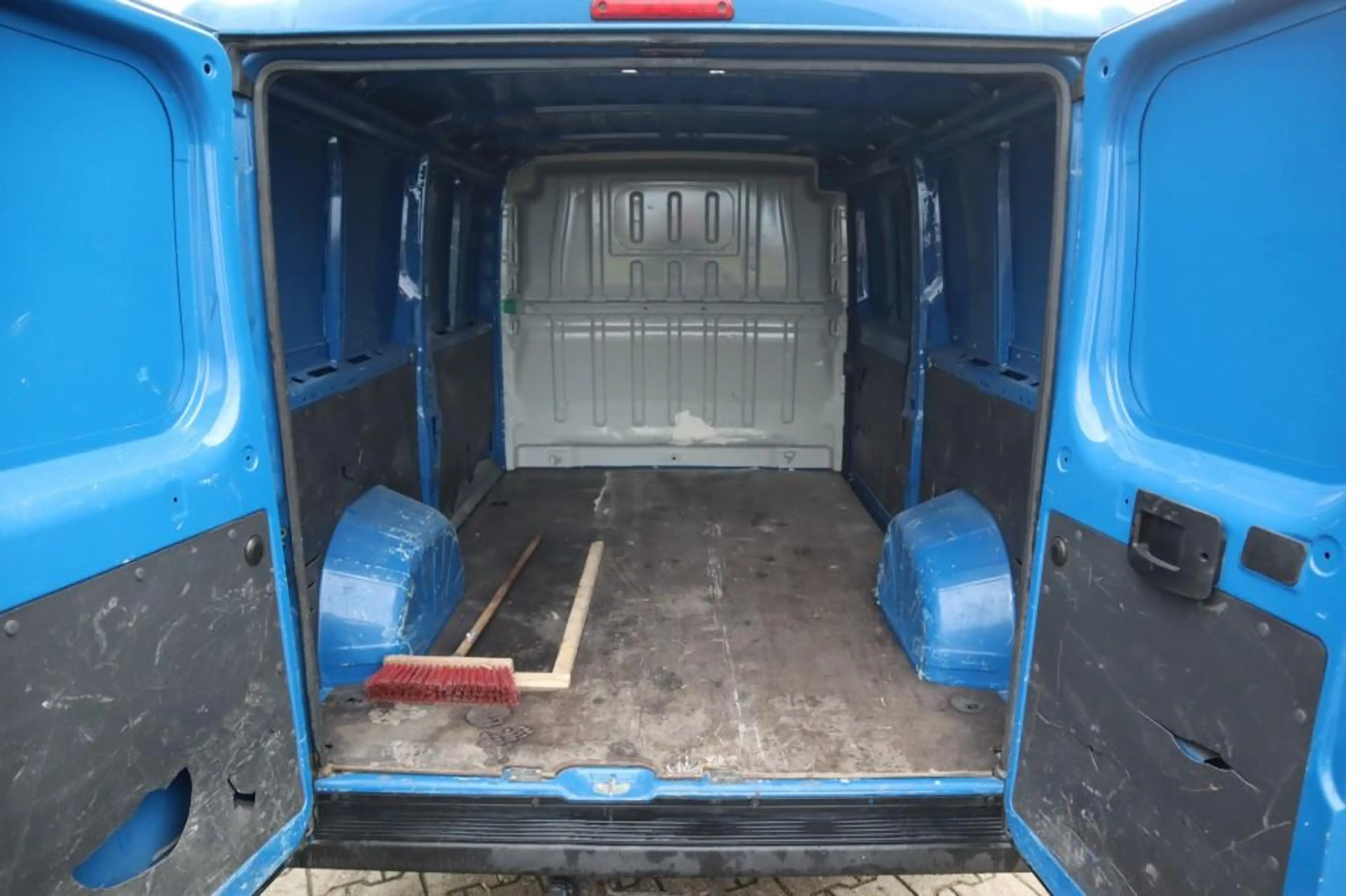 Peugeot Boxer 330 2.0 BlueHDI L2H 1e eigenaar AIRCO CRUISE nieuw — photo 4