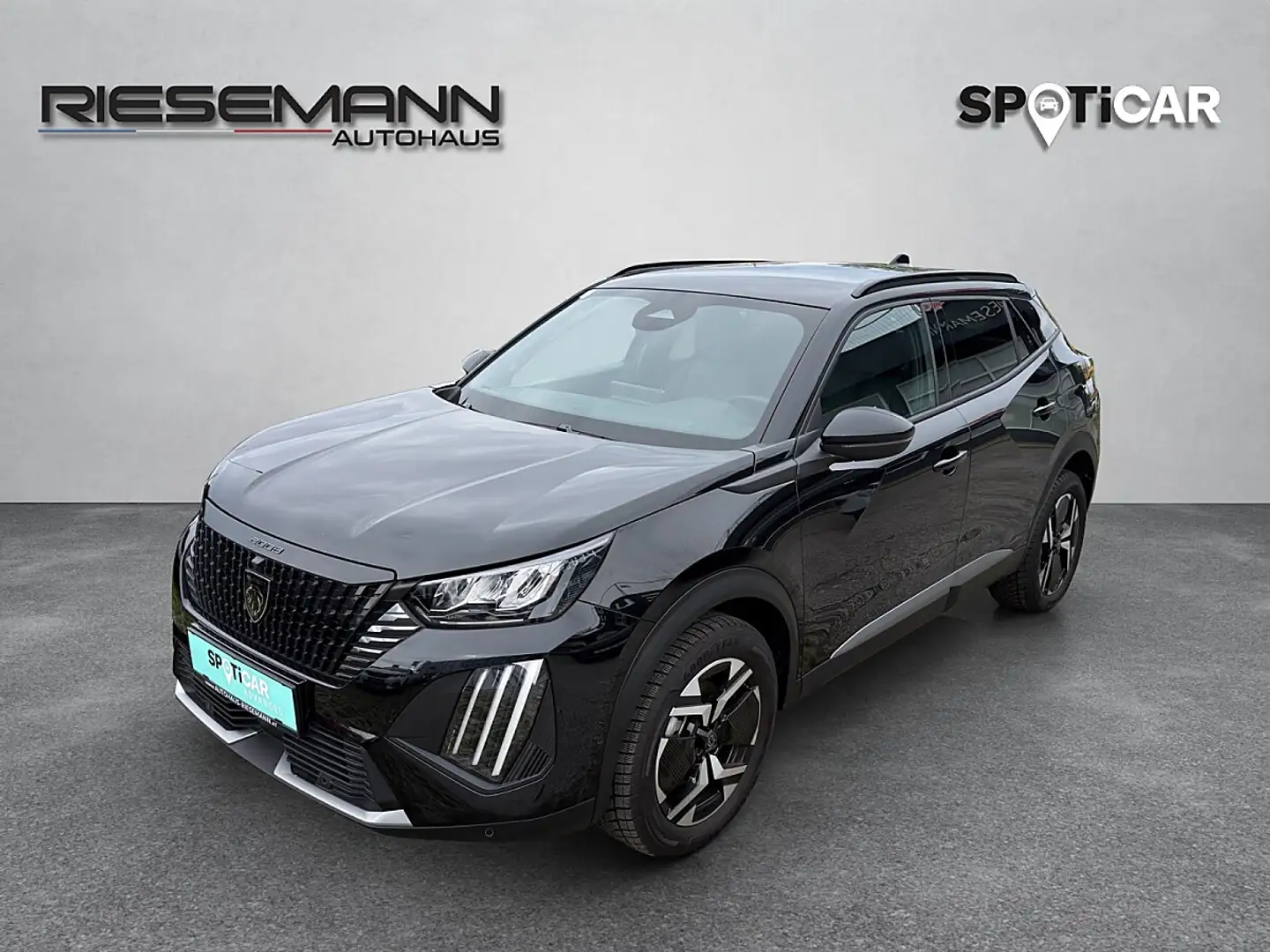 Peugeot 2008 Hybrid 145 e-DCS6 Allure Schwarz - 1