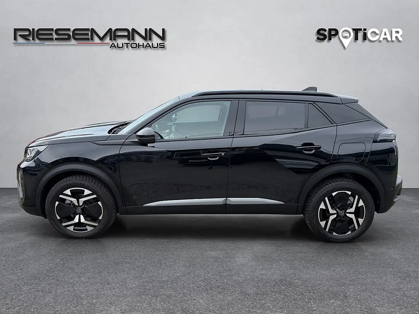 Peugeot 2008 Hybrid 145 e-DCS6 Allure Schwarz - 2