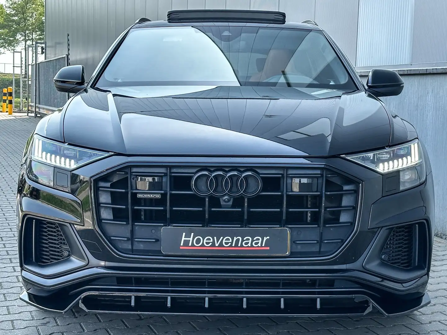 Audi Q8 55 TFSI e 522Pk Exclusive S line B&O Advance Pano Zwart - 2